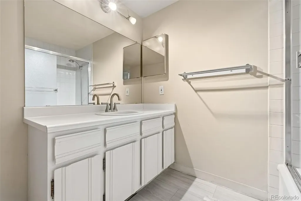 6495 E Happy Canyon Road Denver CO 80237