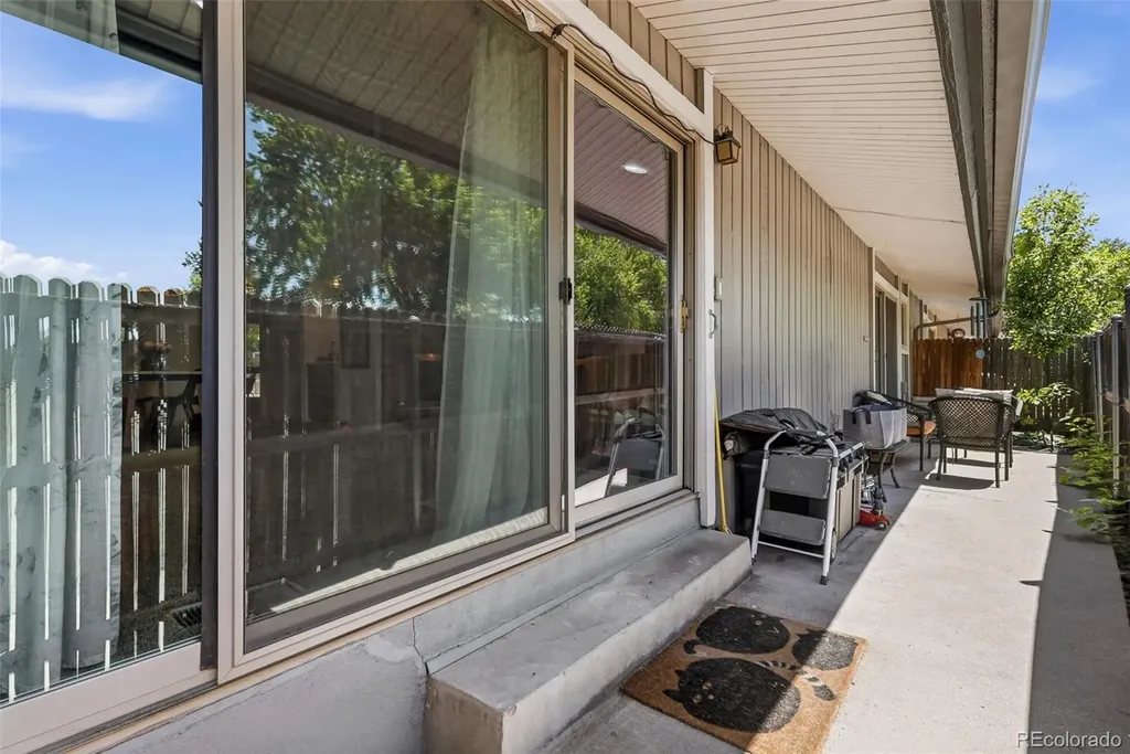 6495 E Happy Canyon Road Denver CO 80237