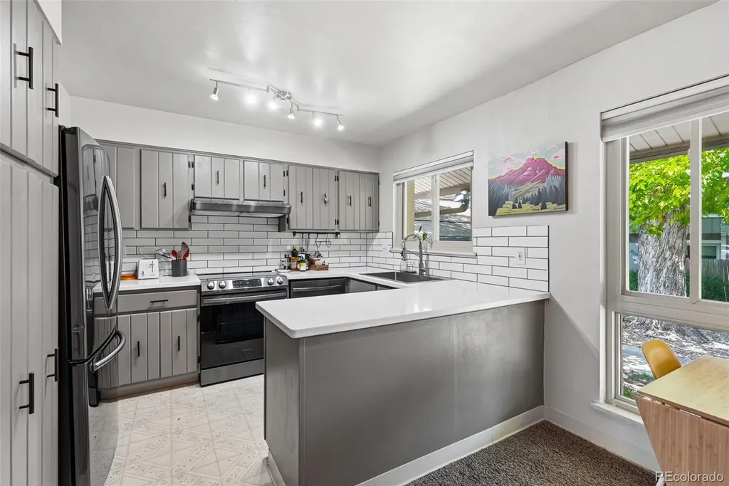 6495 E Happy Canyon Road Denver CO 80237