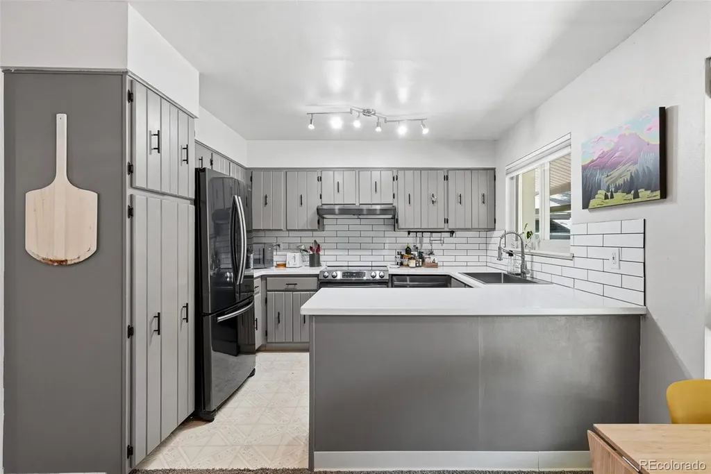 6495 E Happy Canyon Road Denver CO 80237