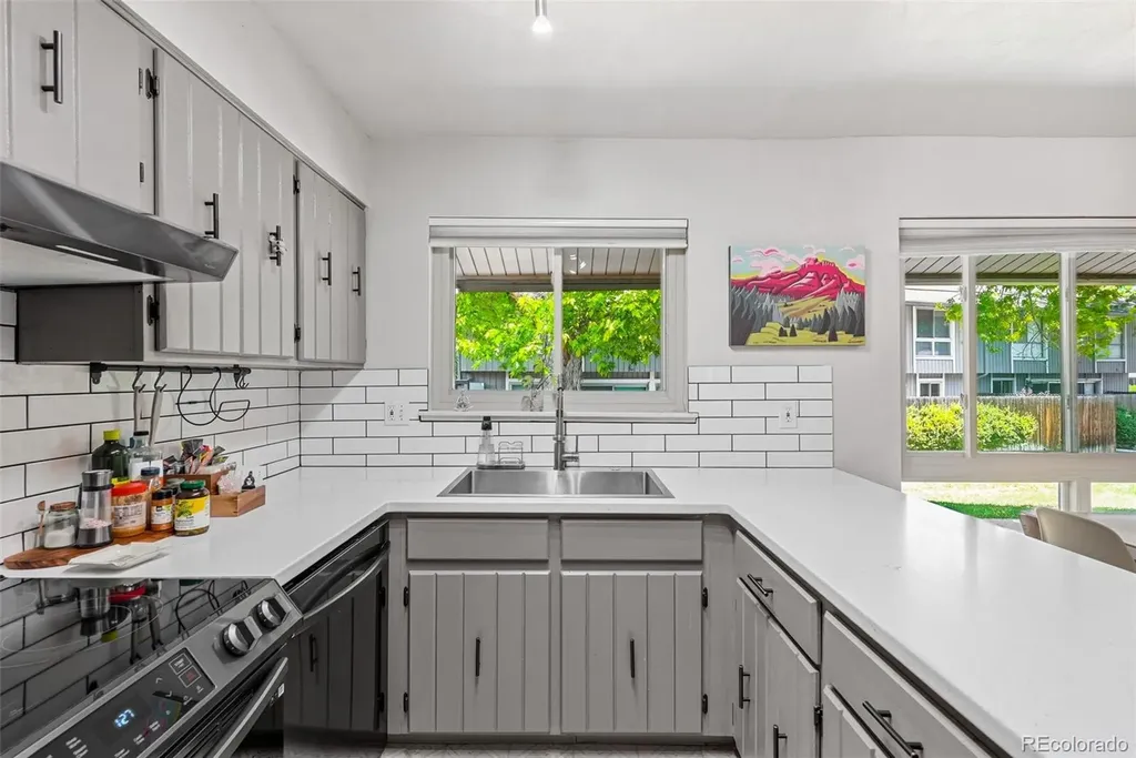 6495 E Happy Canyon Road Denver CO 80237