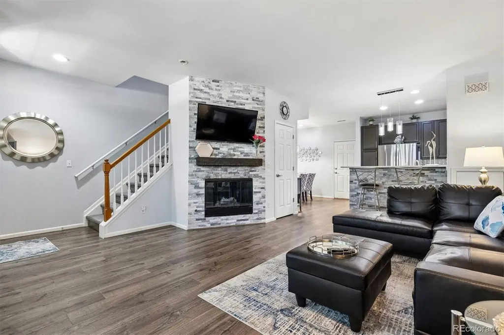 8304 Stonybridge Circle Littleton CO 80126