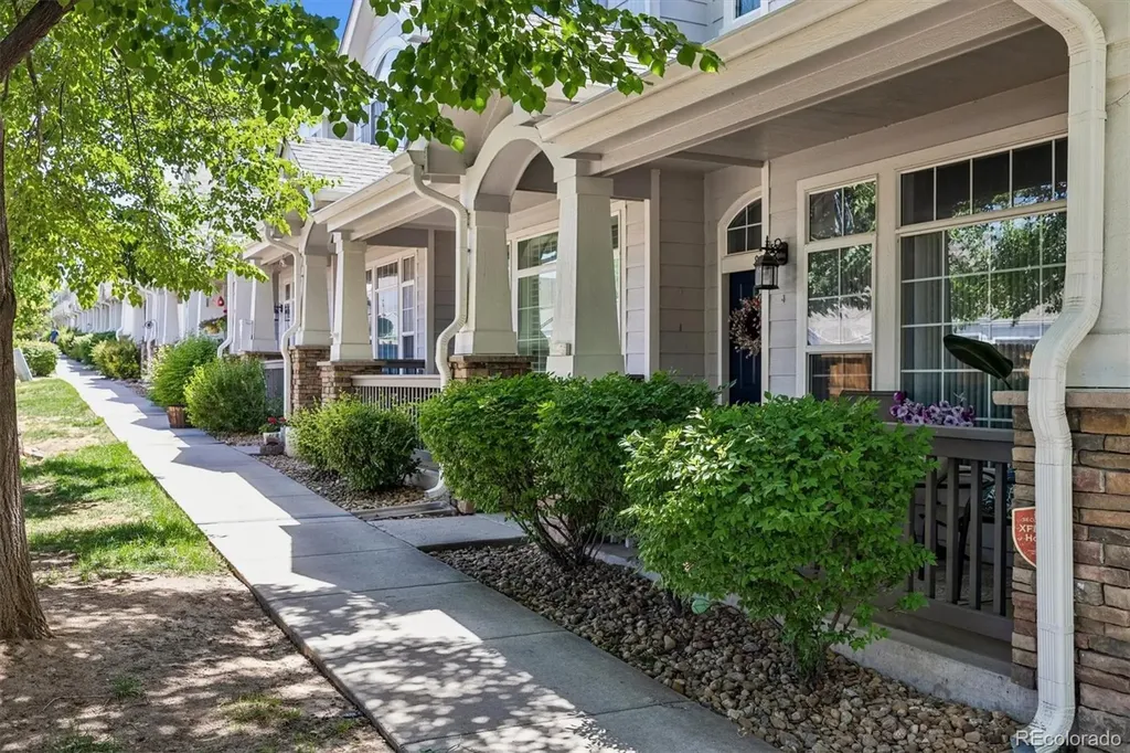 8304 Stonybridge Circle Littleton CO 80126