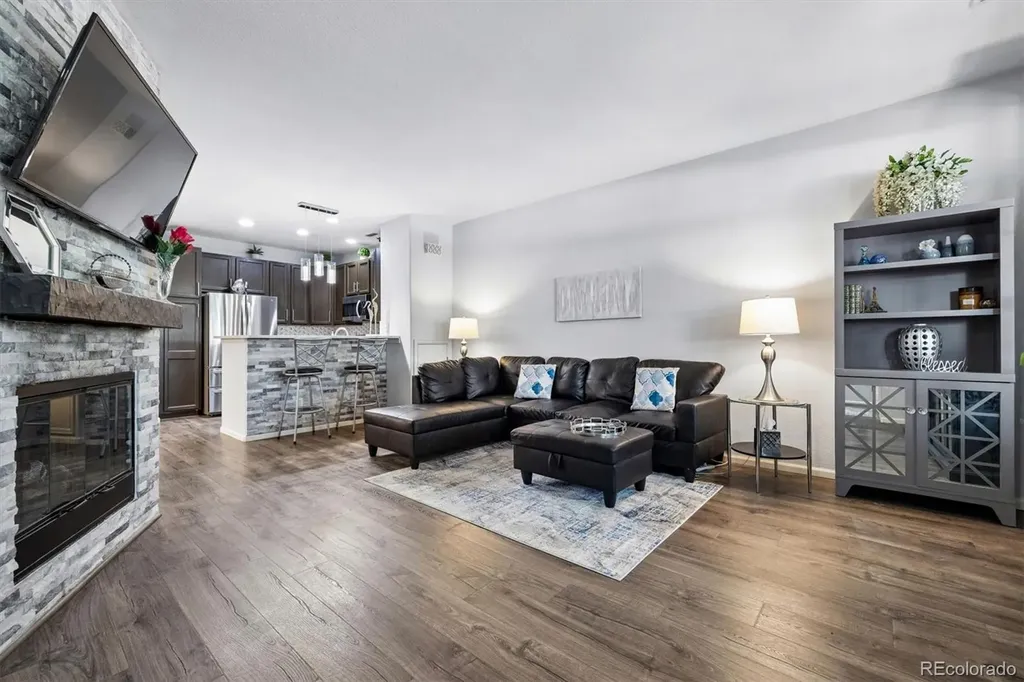 8304 Stonybridge Circle Littleton CO 80126