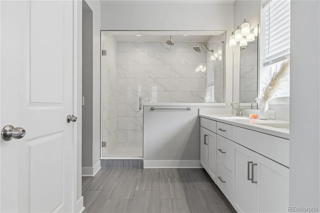 6276 N Lisbon Street Aurora CO 80019