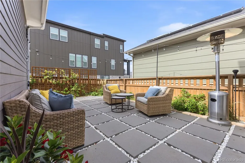 6276 N Lisbon Street Aurora CO 80019