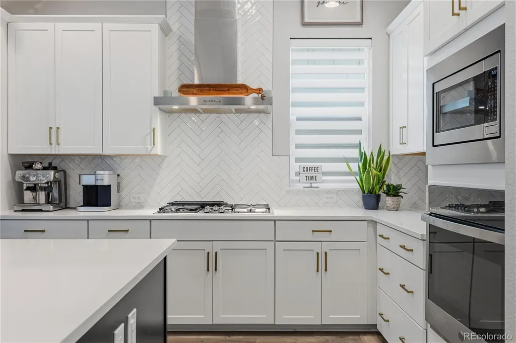 6276 N Lisbon Street Aurora CO 80019