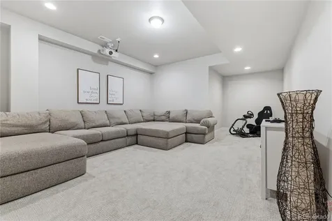 6276 N Lisbon Street Aurora CO 80019