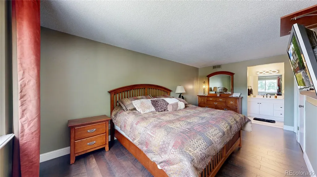 4887 S Field Way Littleton CO 80123