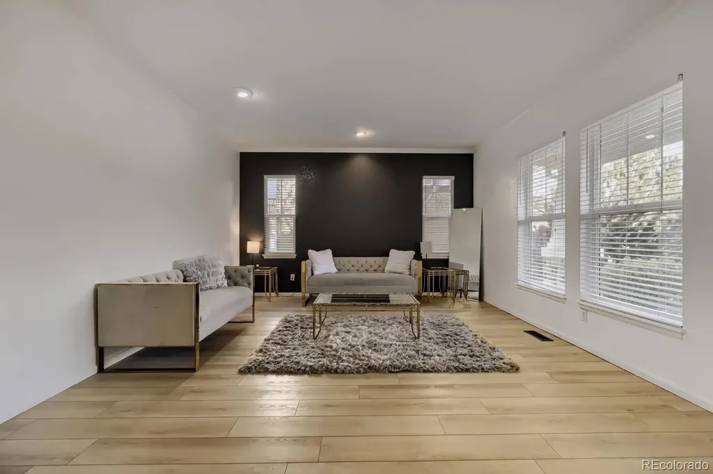 6381 S Patsburg Court Aurora CO 80016