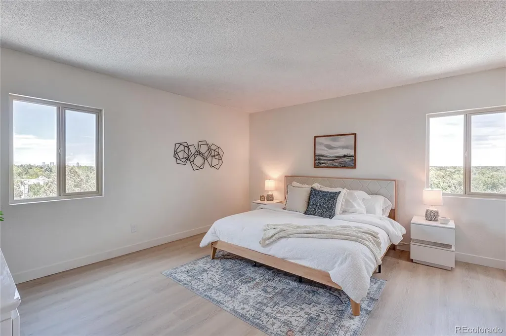 2880 S Locust Street Denver CO 80222