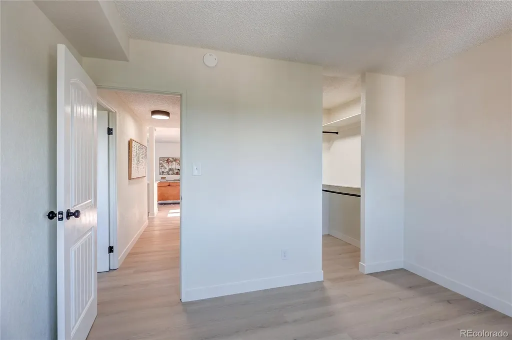 2880 S Locust Street Denver CO 80222
