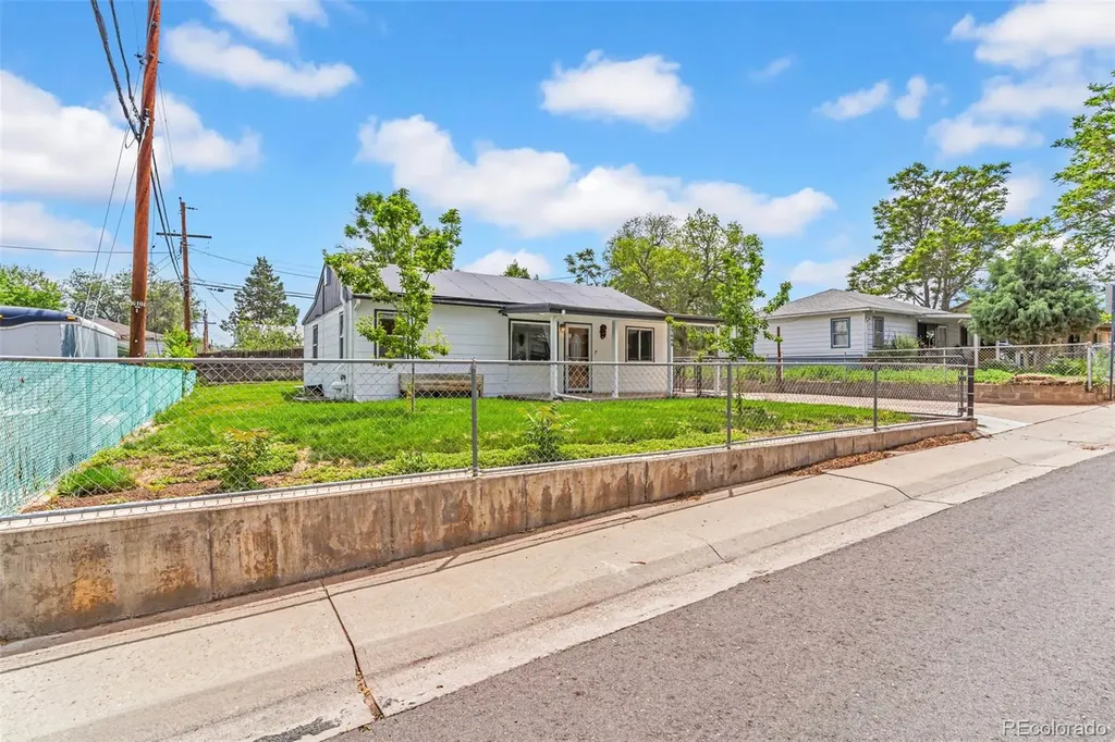 7440 Oneida Street Commerce City CO 80022