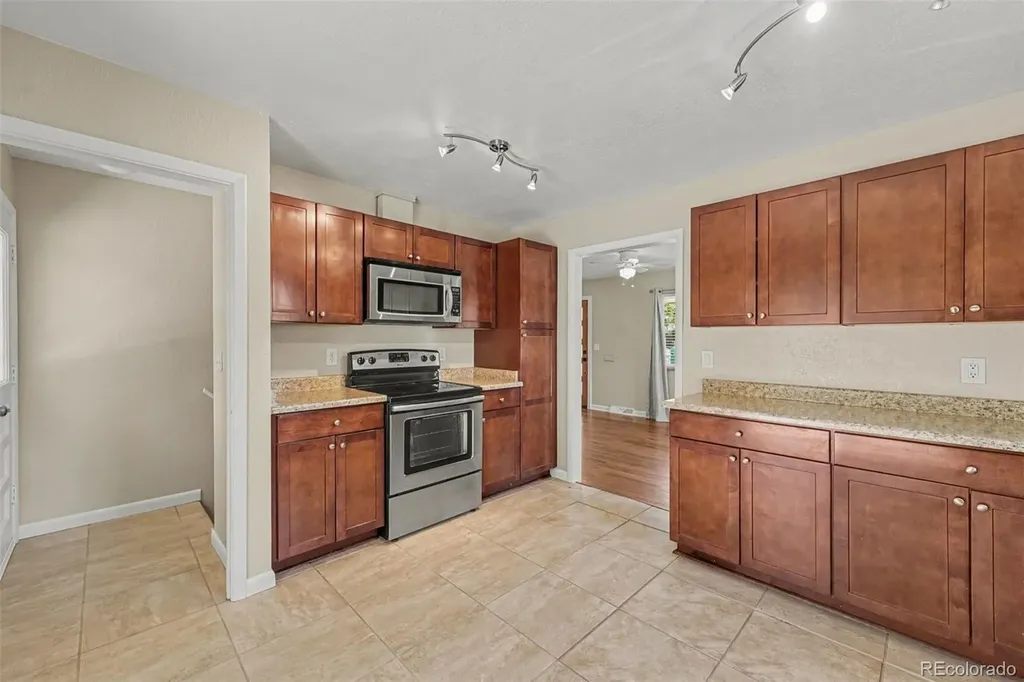 4459 S Fox Street Englewood CO 80110