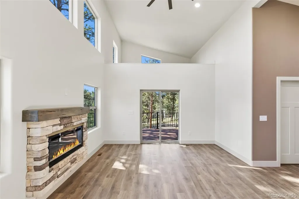 240 N Mountain Estates Road Florissant CO 80816