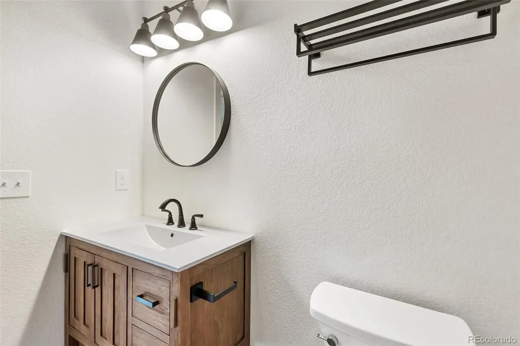 240 N Mountain Estates Road Florissant CO 80816