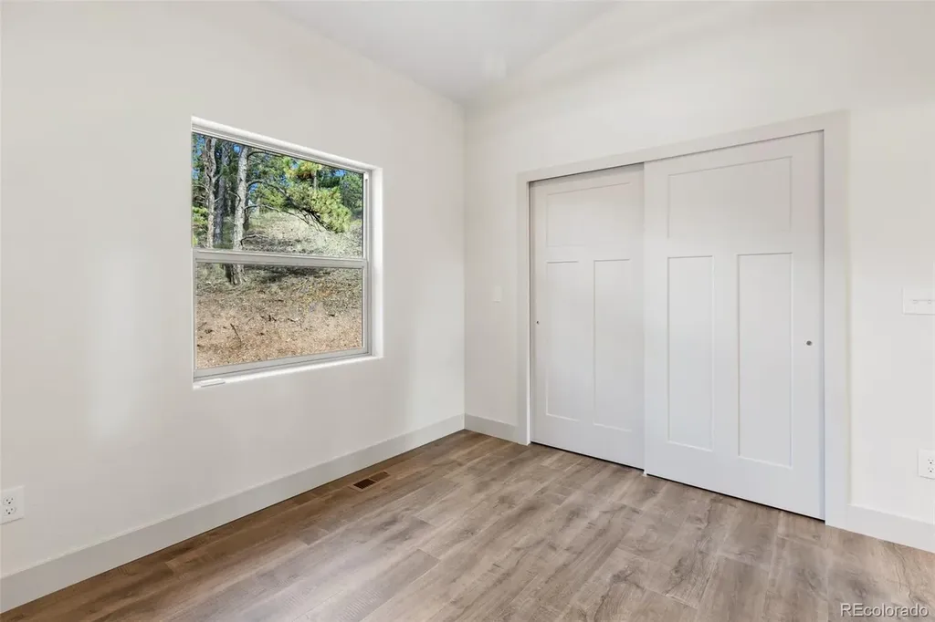 240 N Mountain Estates Road Florissant CO 80816