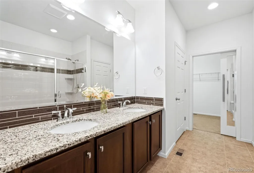 14926 E Crestridge Place Aurora CO 80015