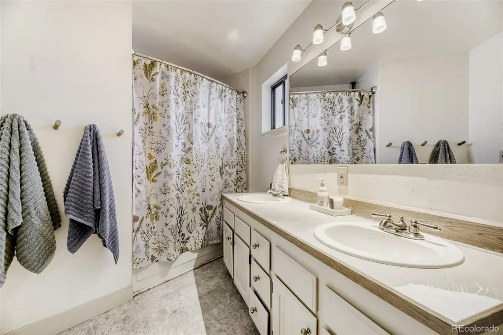 8100 W Quincy Avenue Littleton CO 80123