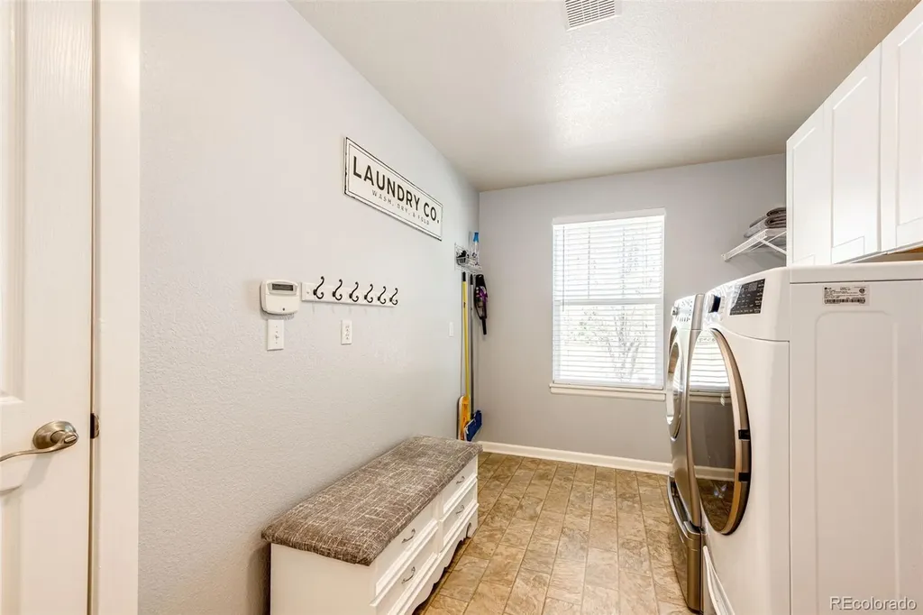 10634 Amesbury Way Highlands Ranch CO 80126