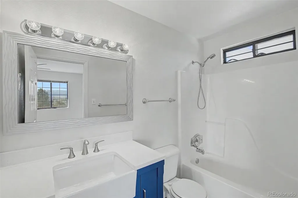 242 W Del Ray Drive Pueblo CO 81007