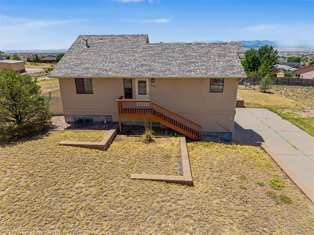 242 W Del Ray Drive Pueblo CO 81007