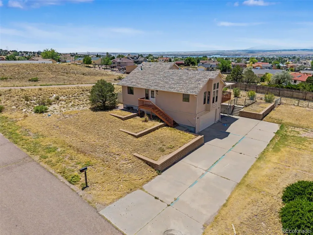 242 W Del Ray Drive Pueblo CO 81007