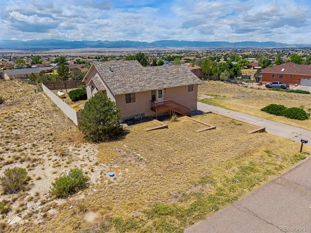 242 W Del Ray Drive Pueblo CO 81007