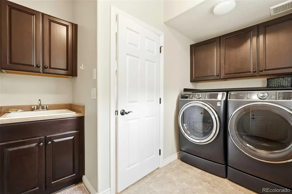 9274 Viaggio Way Highlands Ranch CO 80126