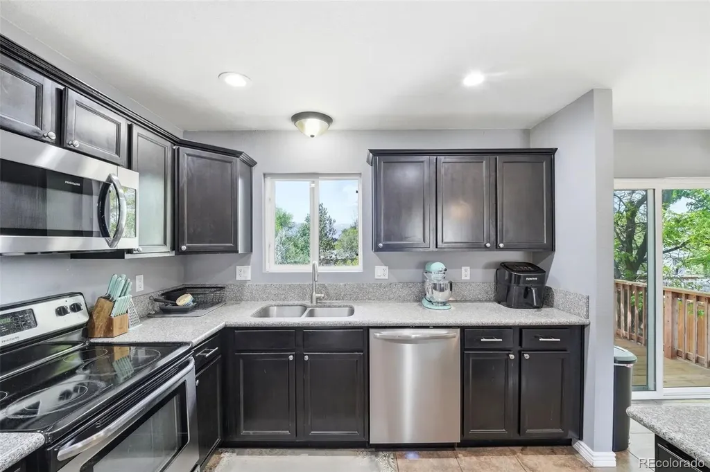 1374 Nokomis Drive Colorado Springs CO 80915