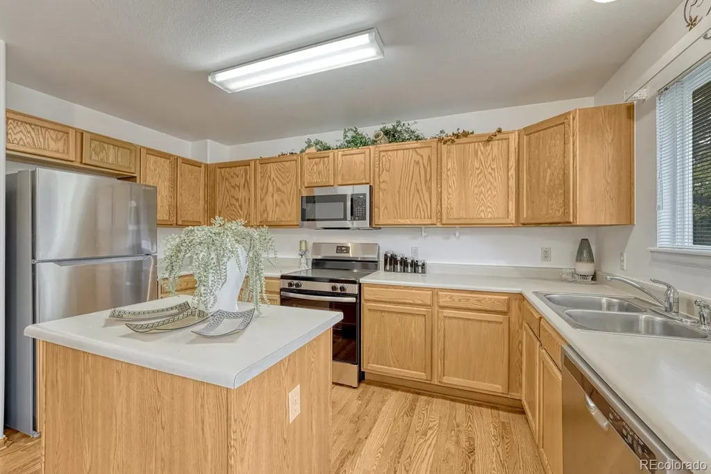 1207 Timbervale Trail Littleton CO 80129