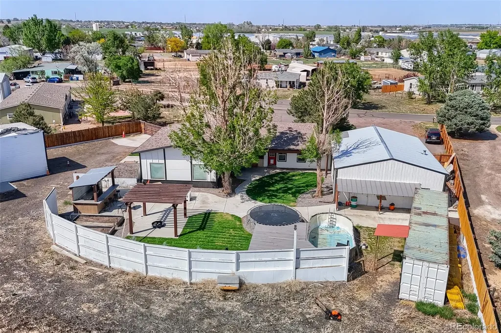 611 Pinyon Circle Lochbuie CO 80603