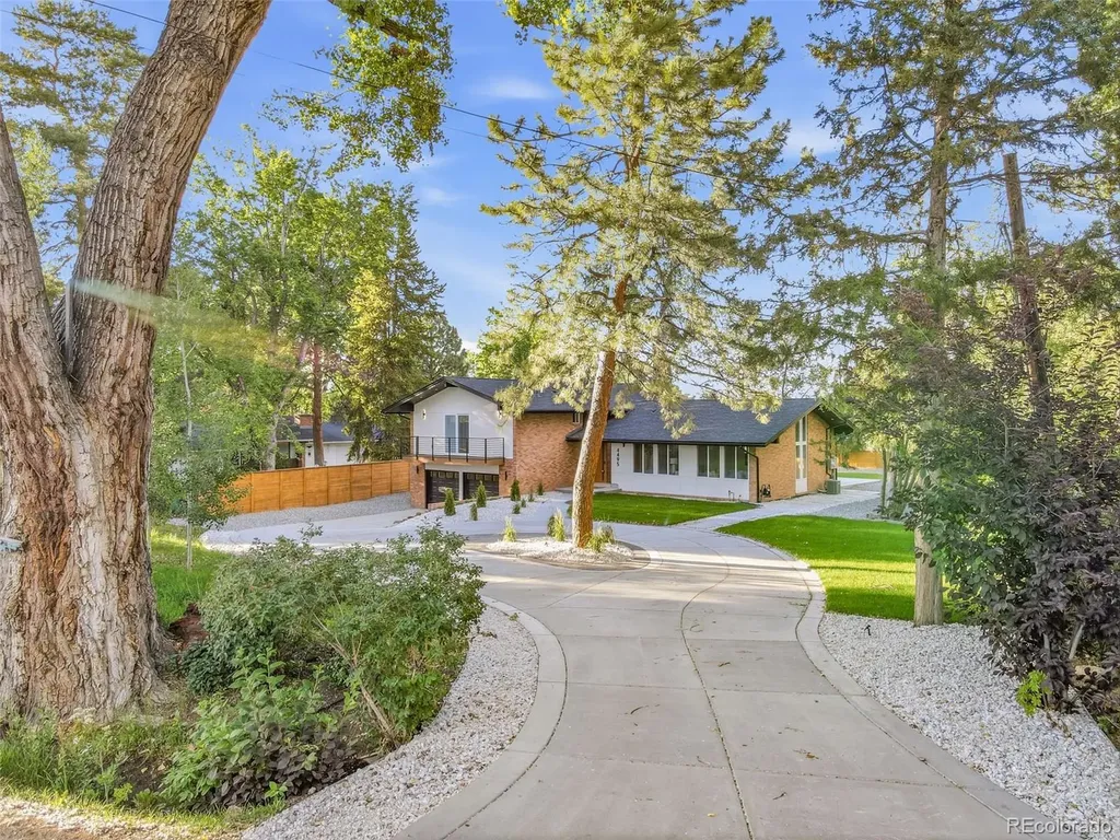 4495 W Lakeridge Road Denver CO 80219