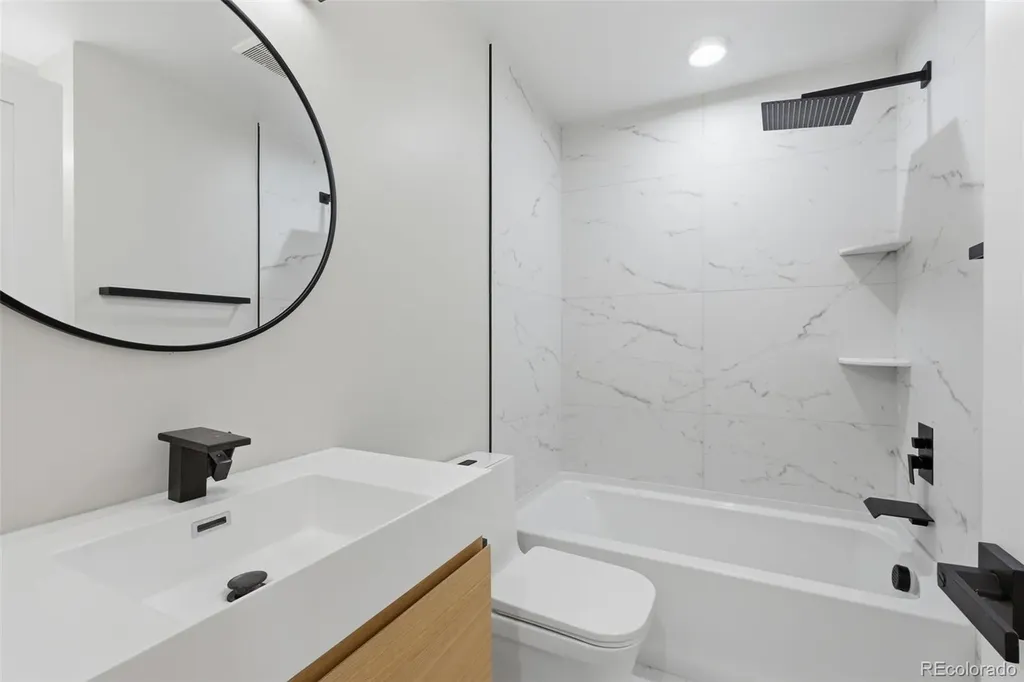 4495 W Lakeridge Road Denver CO 80219
