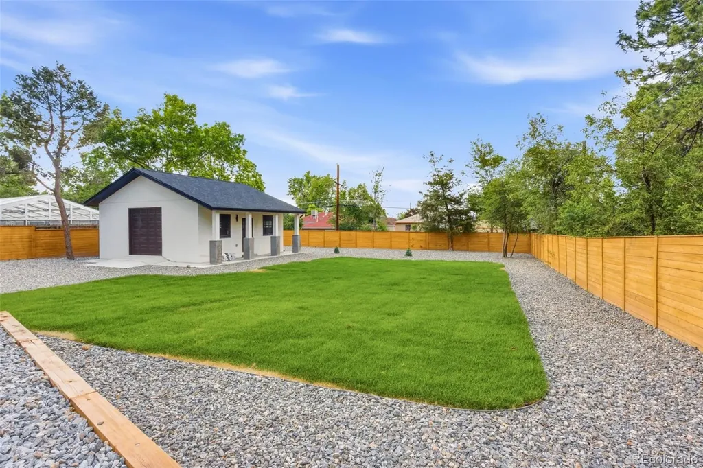 4495 W Lakeridge Road Denver CO 80219