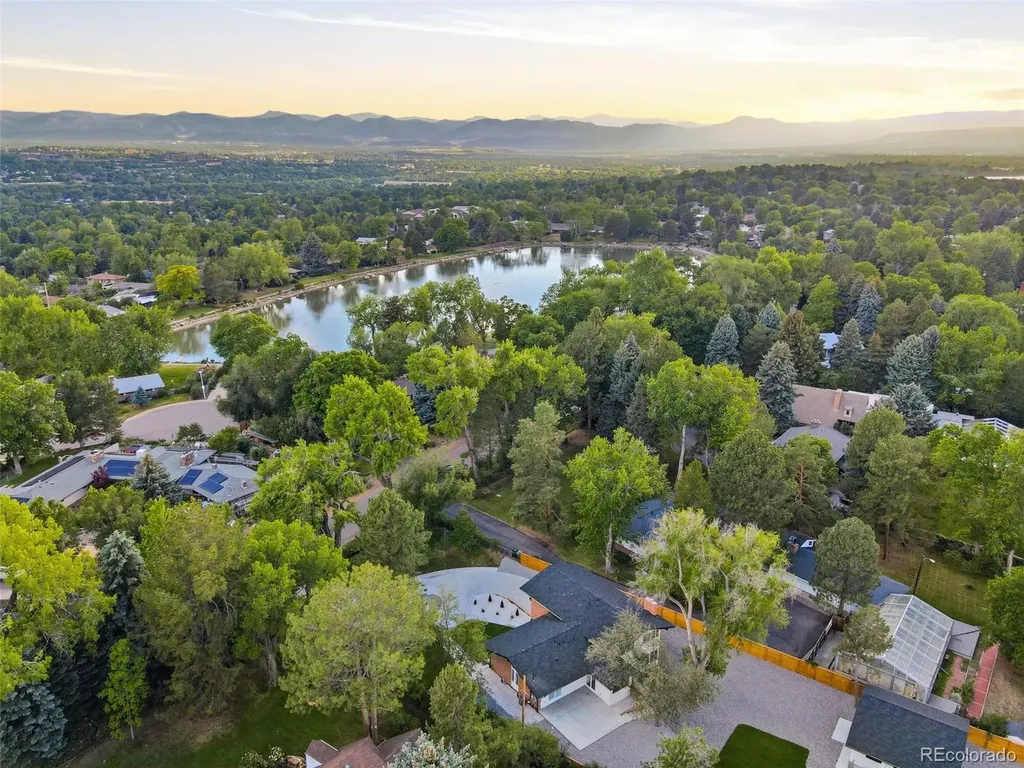 4495 W Lakeridge Road Denver CO 80219