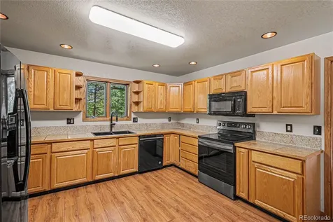 35787 Elkridge Run Elizabeth CO 80107