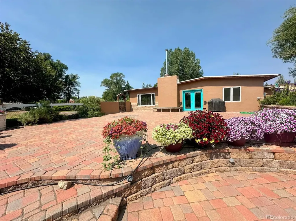 1207 Lincoln Street Alamosa CO 81101