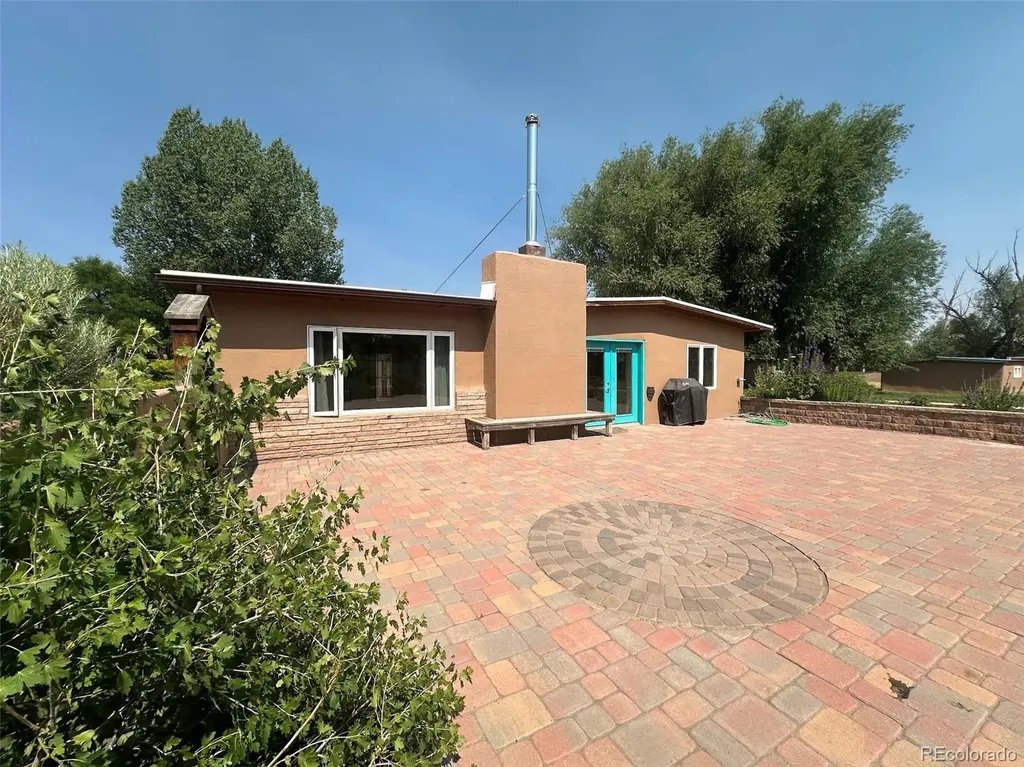1207 Lincoln Street Alamosa CO 81101