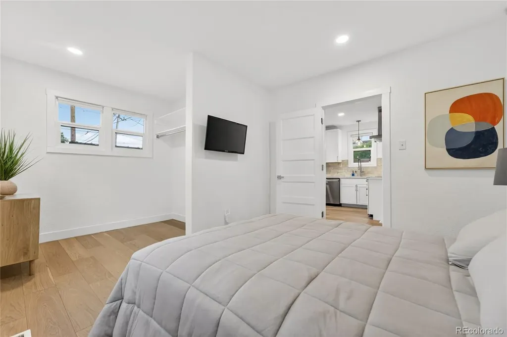 1528 Harrison Street Denver CO 80206
