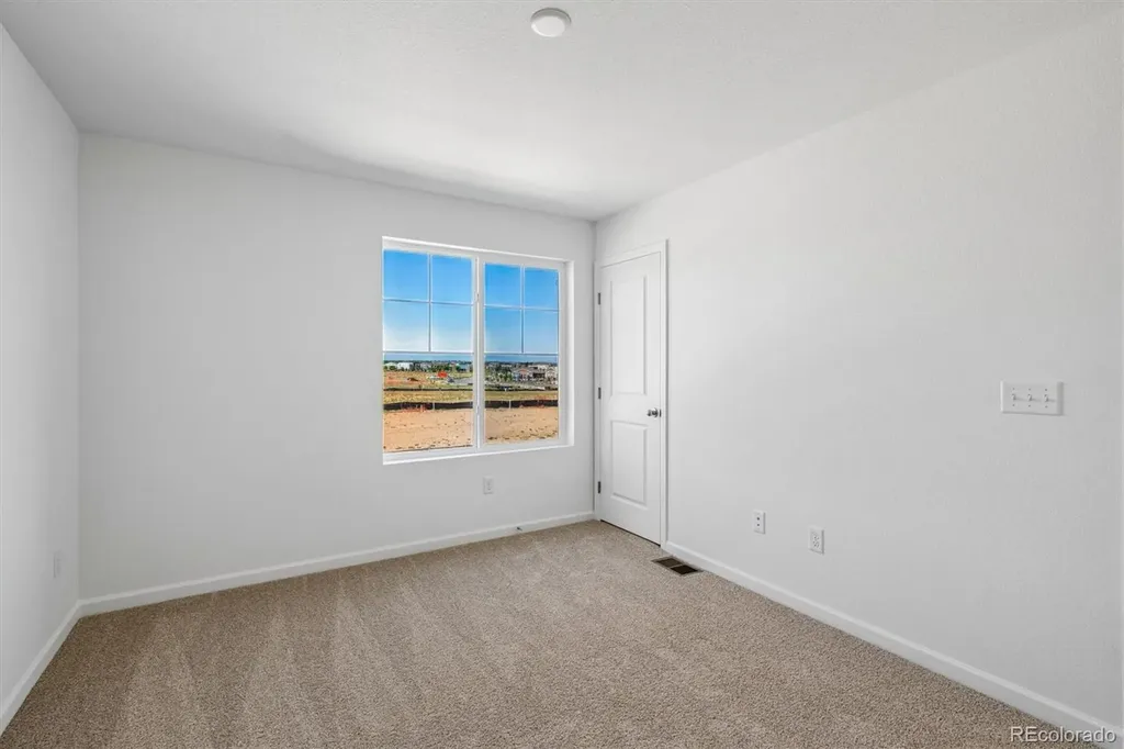 448 S Rifle Street Aurora CO 80017