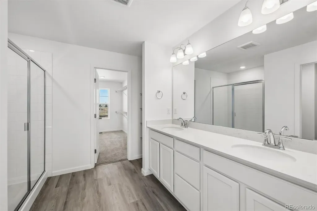448 S Rifle Street Aurora CO 80017