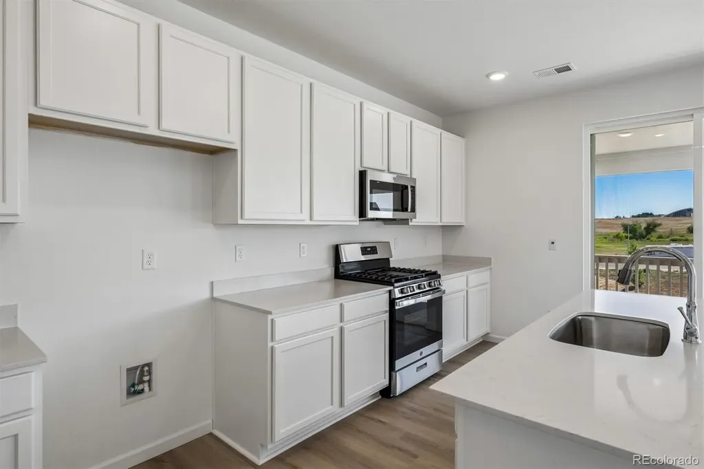 448 S Rifle Street Aurora CO 80017