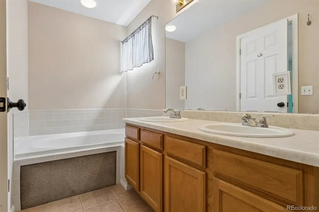 3937 Garnet Way Highlands Ranch CO 80126
