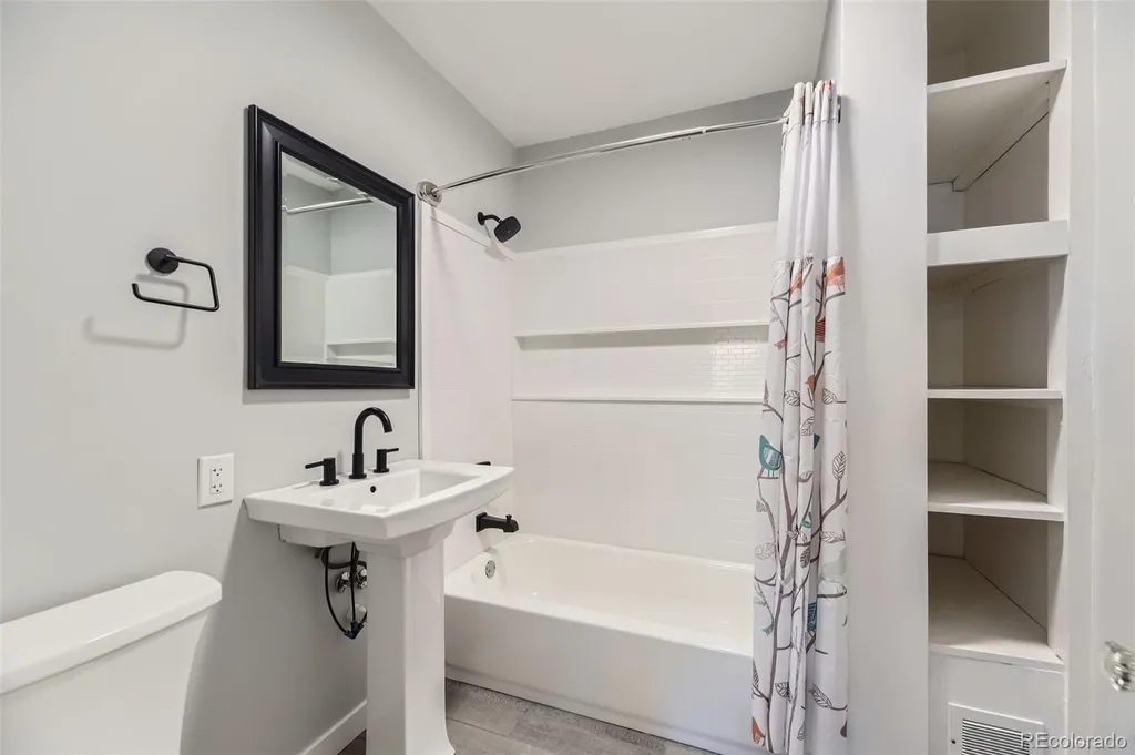 70 Cascade Court Colorado Springs CO 80907