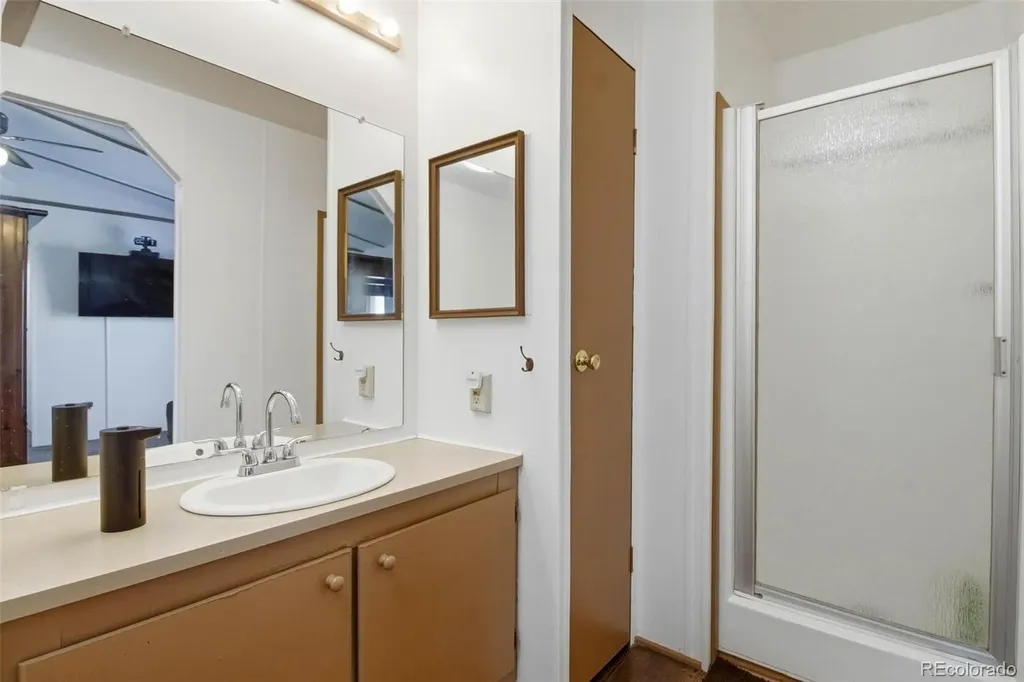 1705 Clark Street Aurora CO 80011