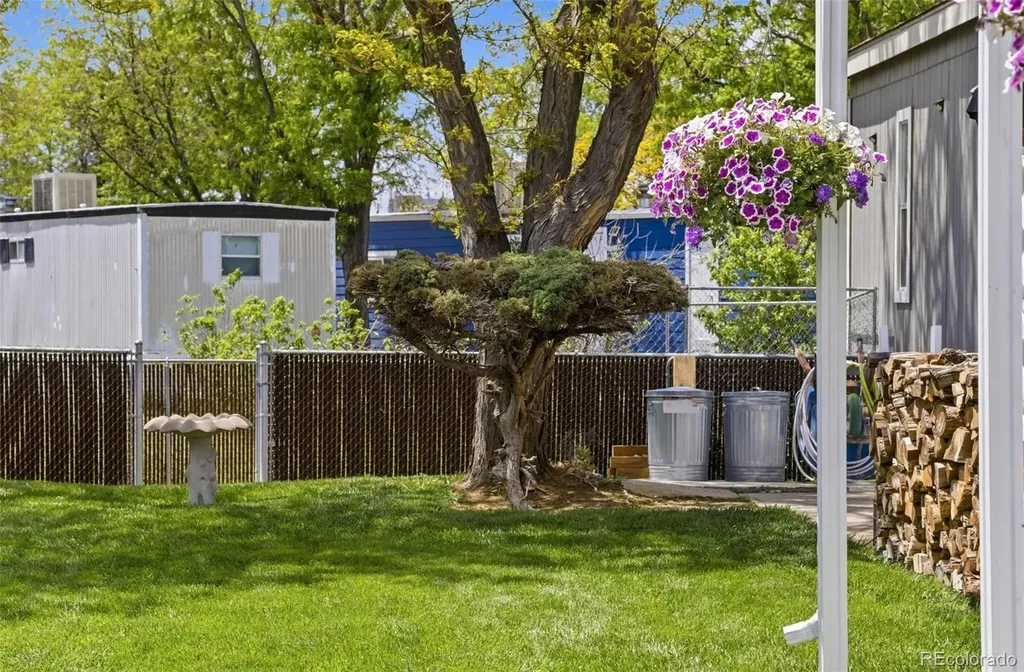1705 Clark Street Aurora CO 80011