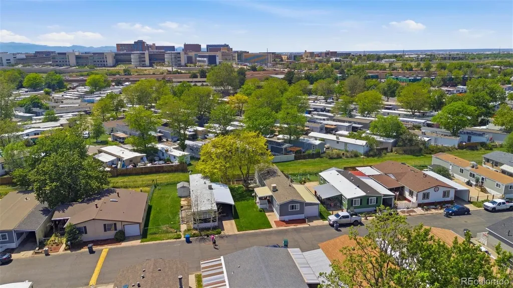 1705 Clark Street Aurora CO 80011