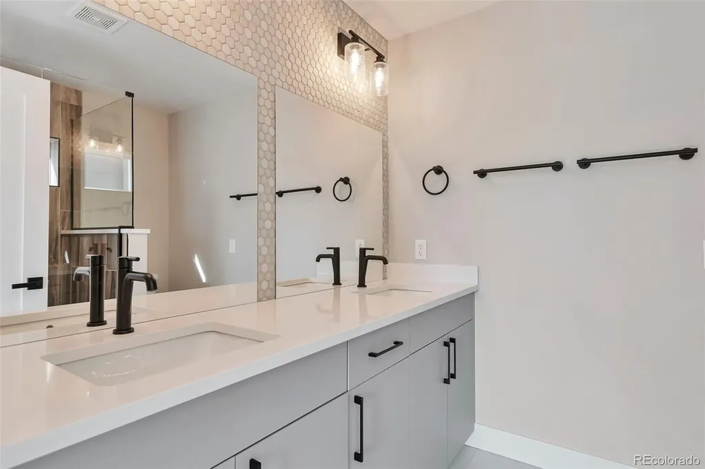 1453 Irving Street Denver CO 80204