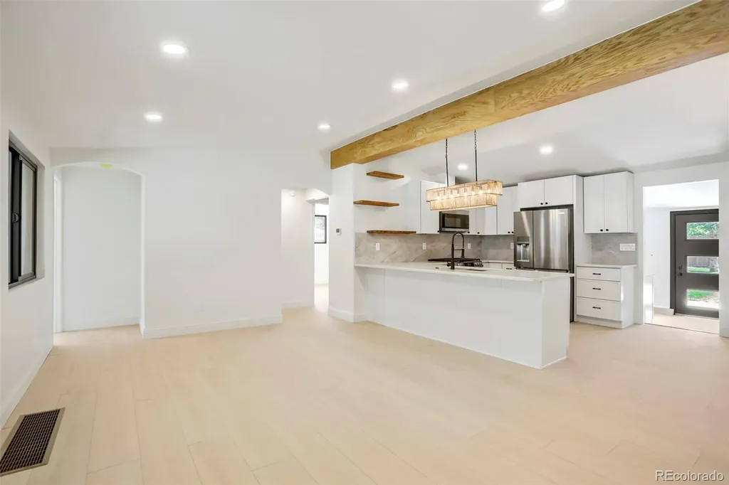 620 E Grand Avenue Englewood CO 80113